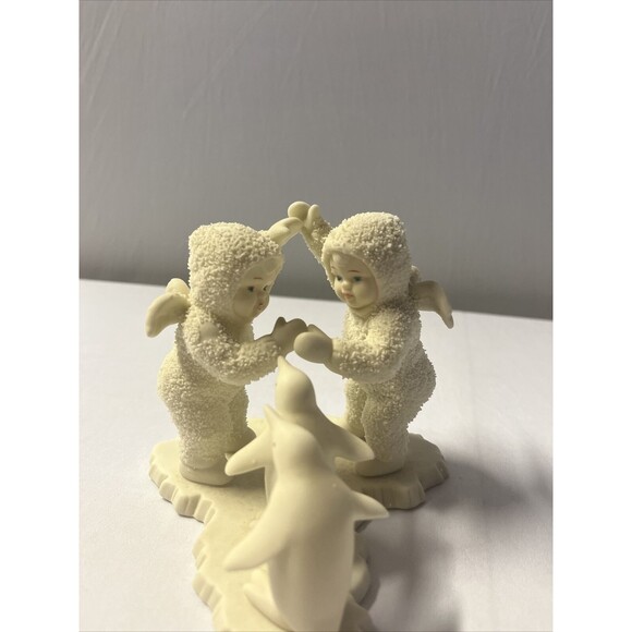 Dept 56 Snowbabies Playing Games Is Fun With Box - Picture 1 of 4